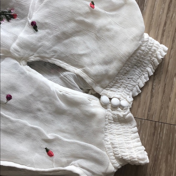 Moving Sale - Picture 4 of 6